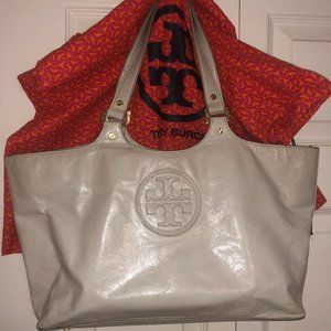 TORY BURCH LEATHER PURSE - Creamy white